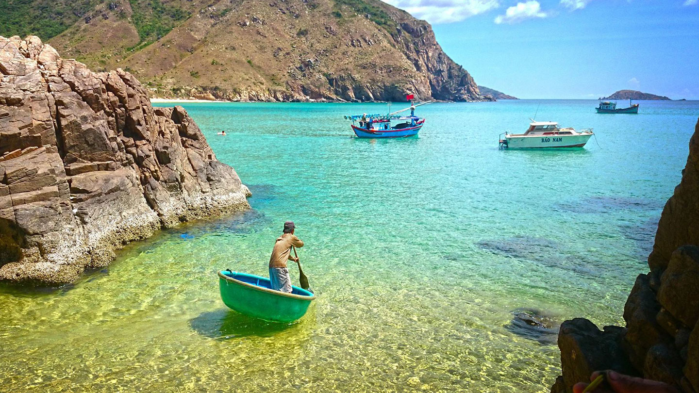 Bảng giá thuê xe ô tô có lái, tự lái ở Quy Nhơn, Bình Định mới nhất Bảng giá thuê xe ô tô có lái, tự lái ở Quy Nhơn, Bình Định mới nhất